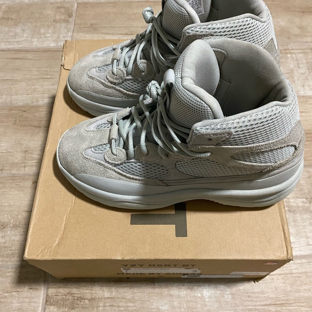 Yeezy Desert Boot Salt size US 9